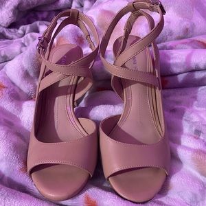 Gianni Bini Nude Heels